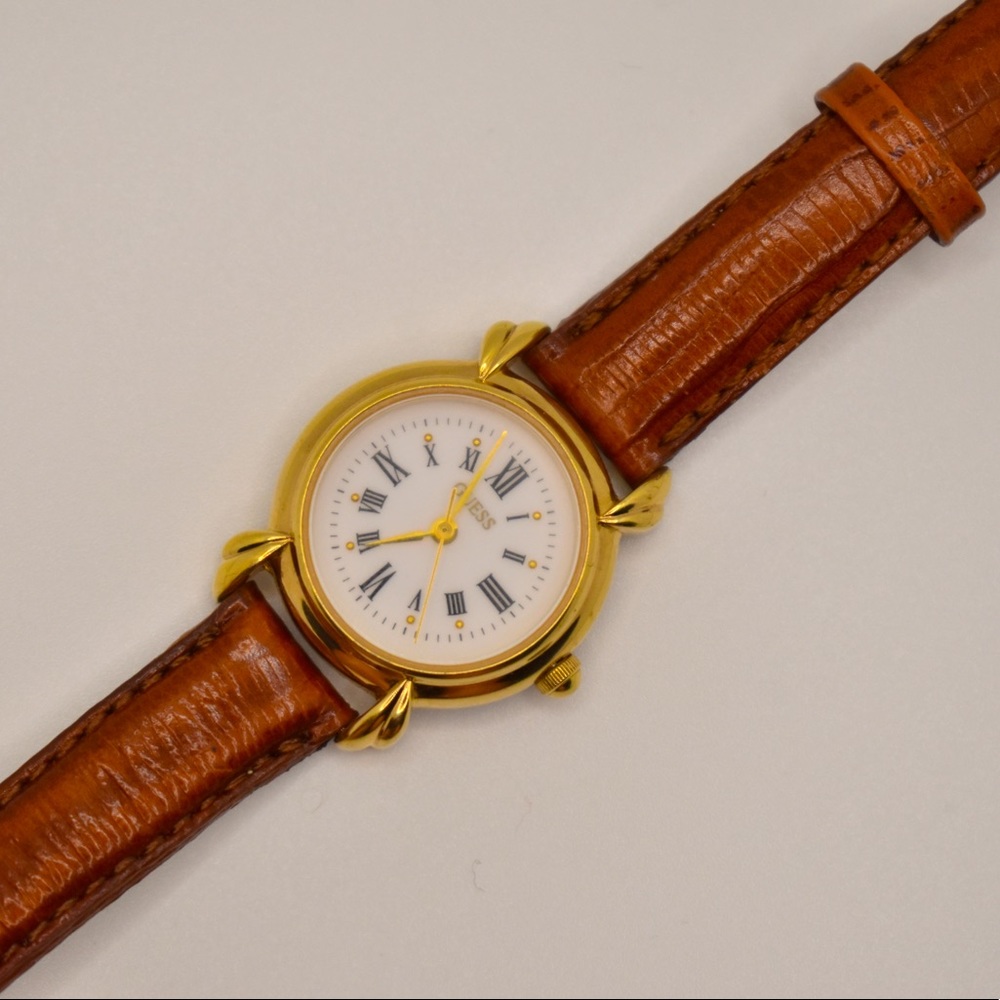 ✨ACCEPTING OFFERS✨ beautiful authentic guess watch